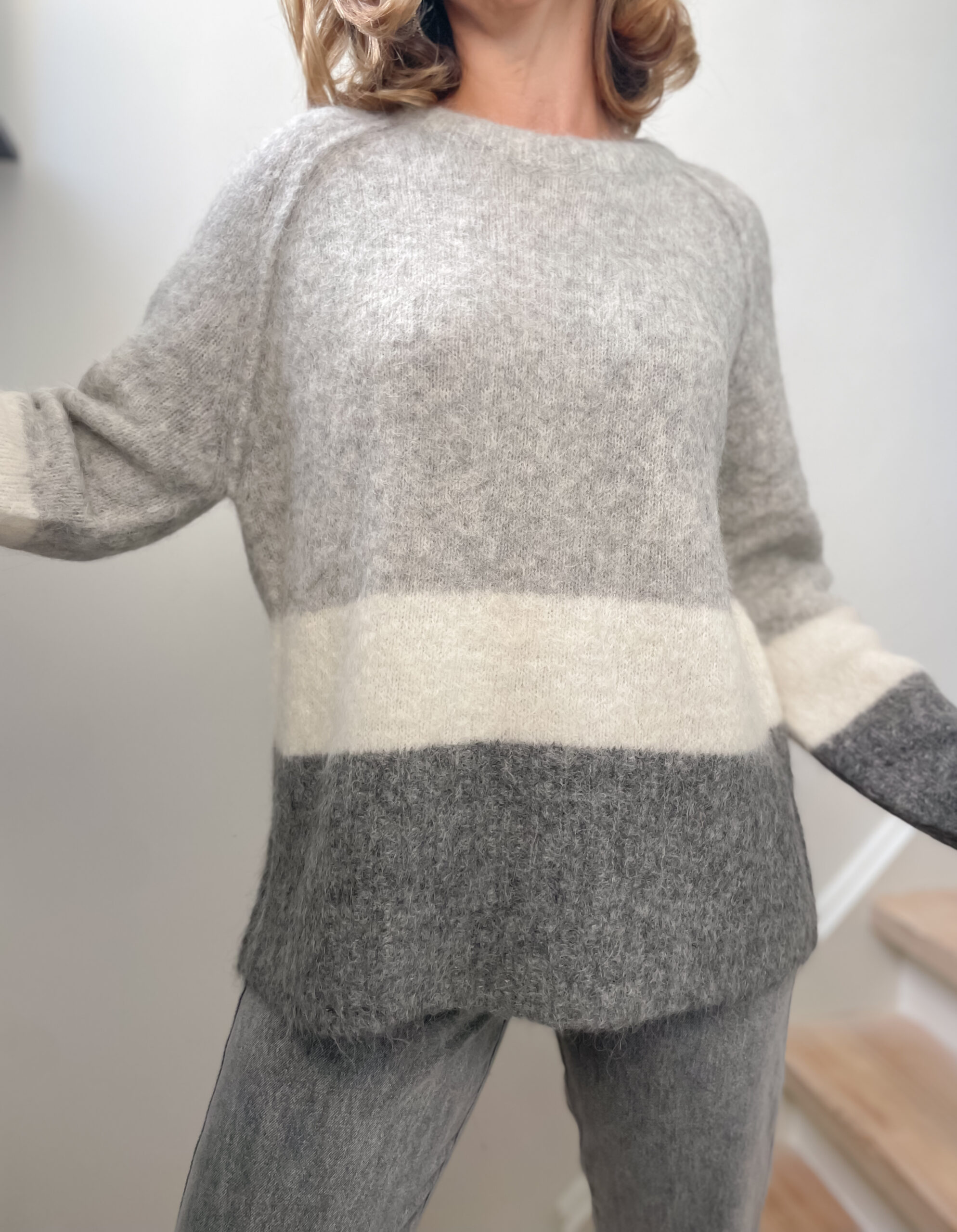 Alpaca pullover light grey - Image 4