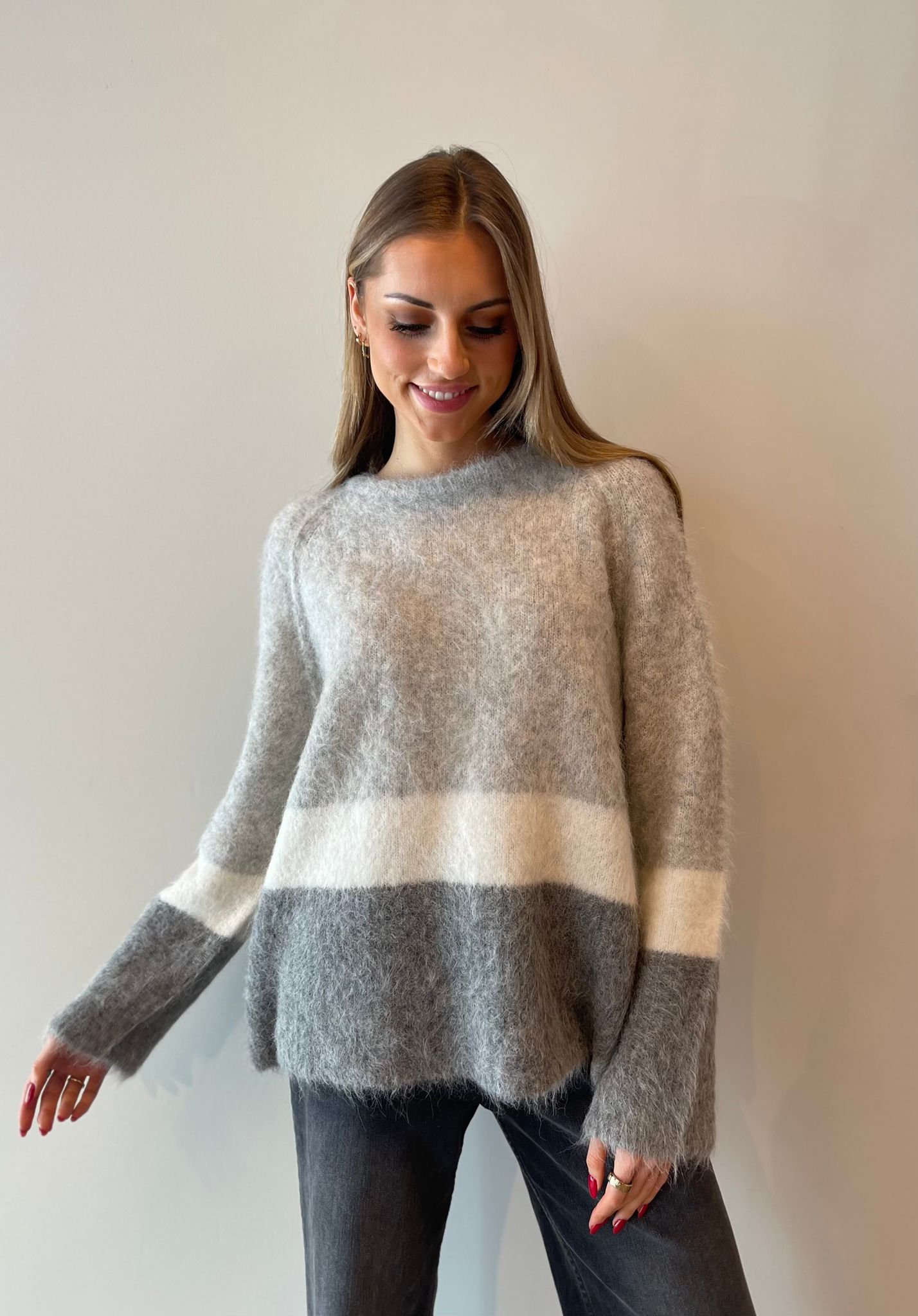 Alpaca pullover light grey - Image 2
