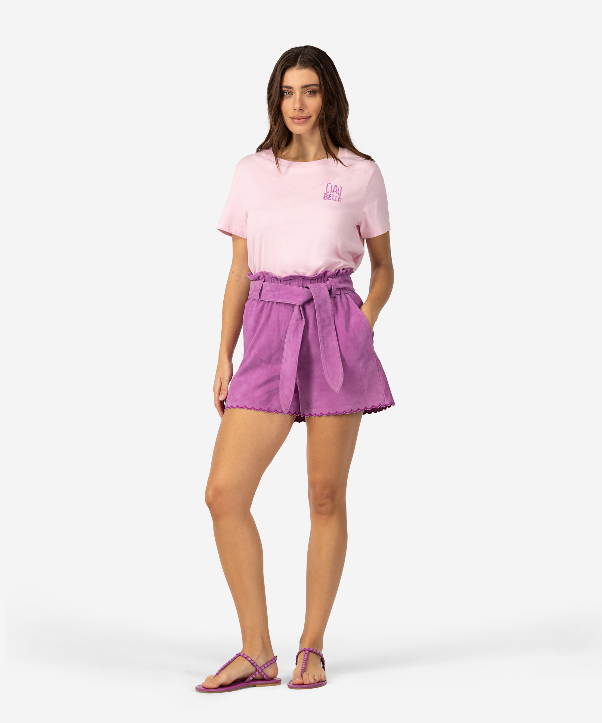 Sandira suède short fucsia - Image 5