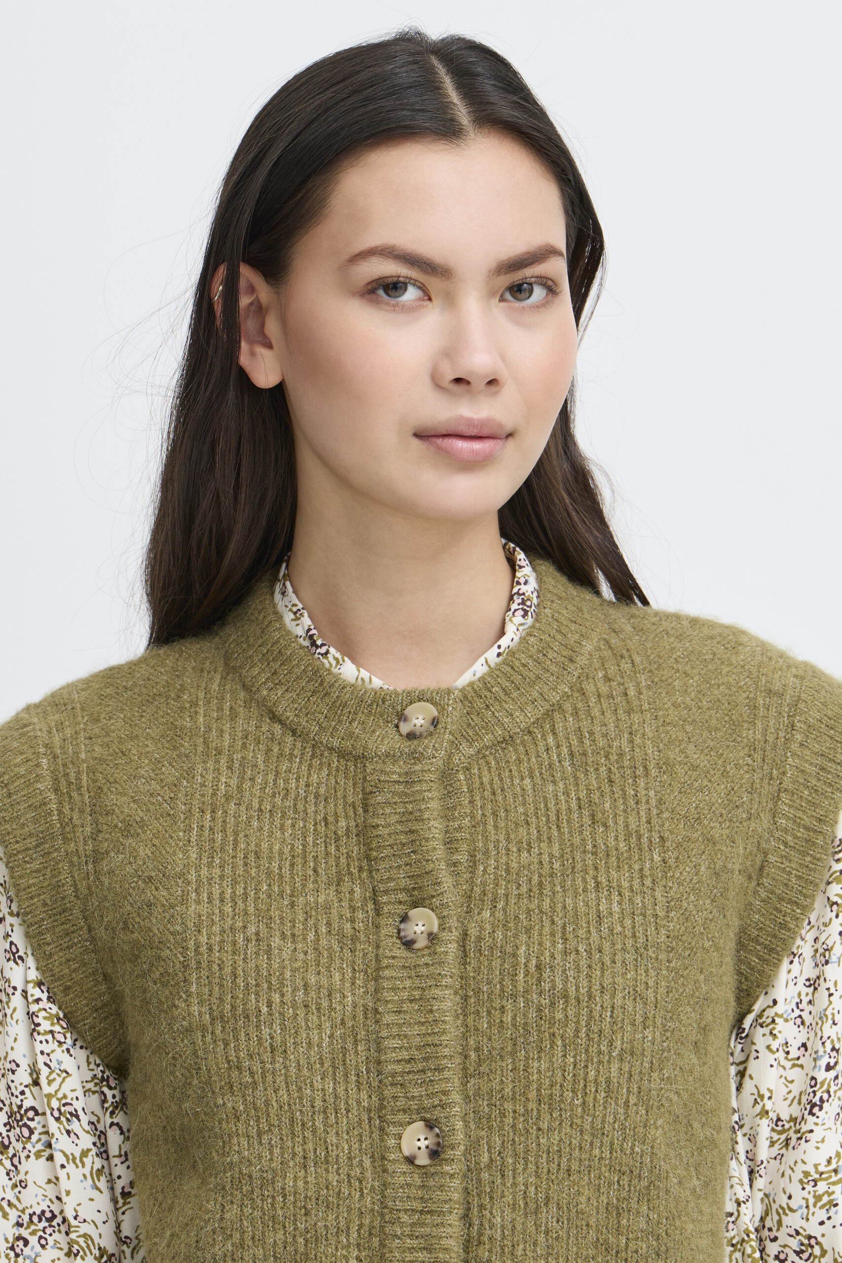 Irsilvi gilet Moss green - Image 2