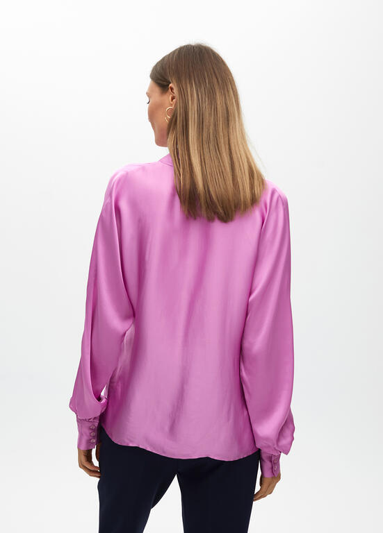 Flowing satin blouse with a bow - Image 4