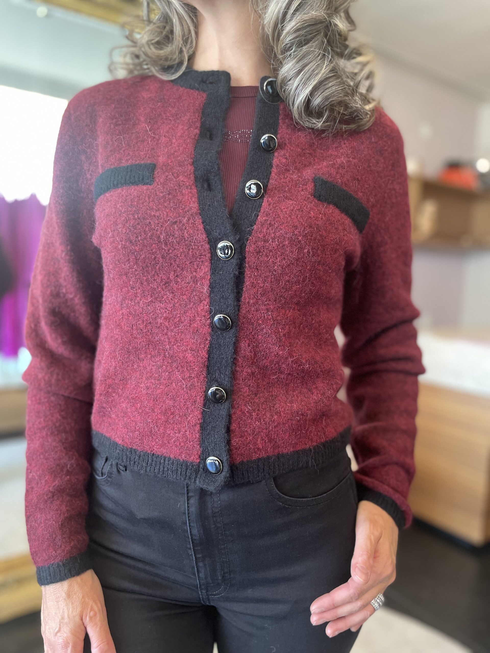 Alpha cardigan blood red black - Image 4