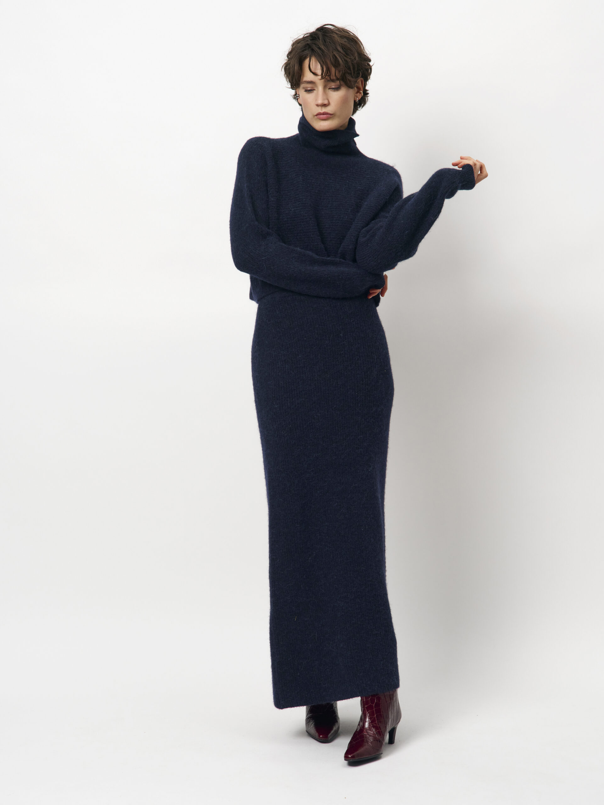 Suzy knitted maxi rok dark blue - Image 4