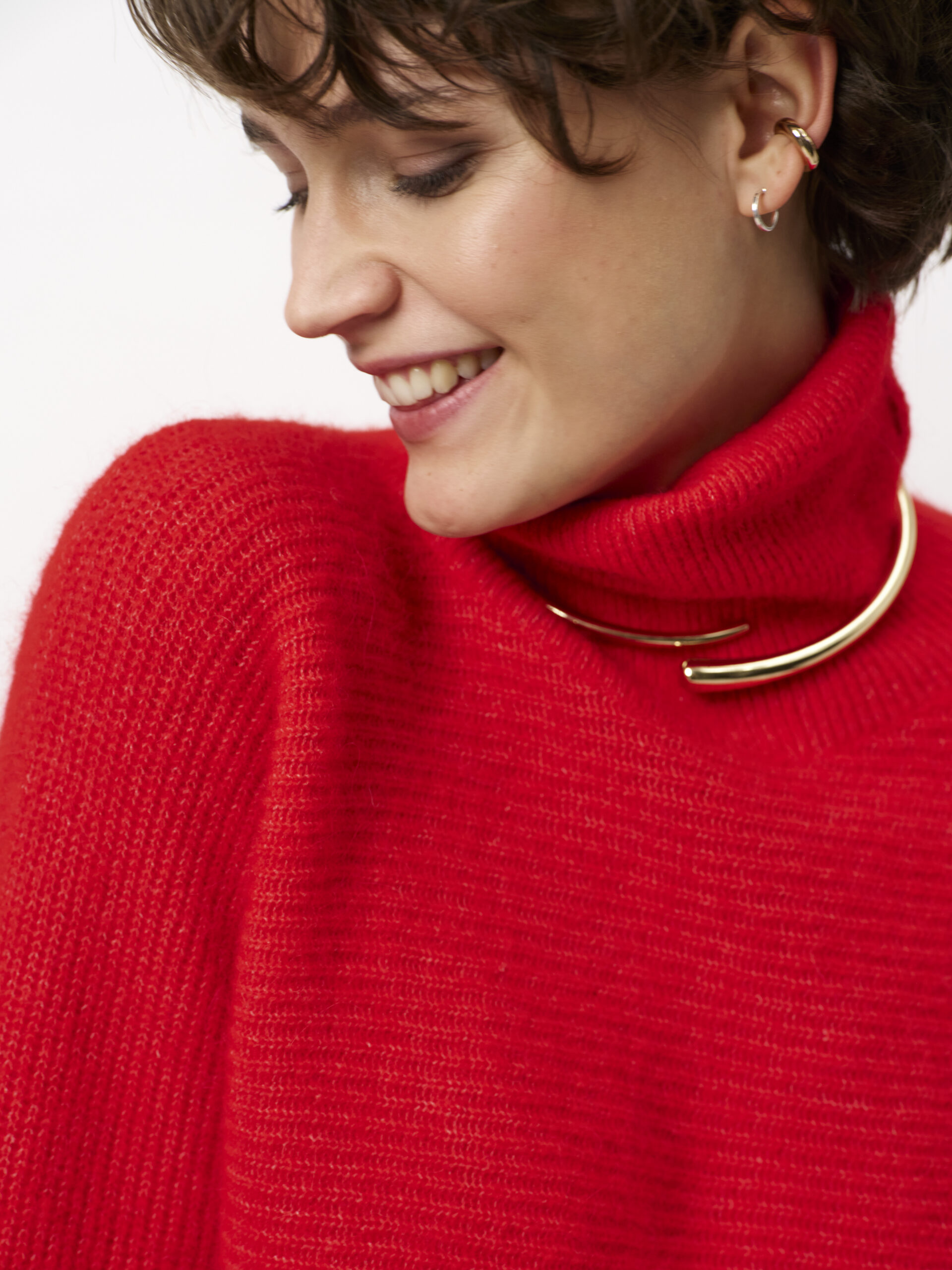 Yuri cropped turtle sweater red - Image 5