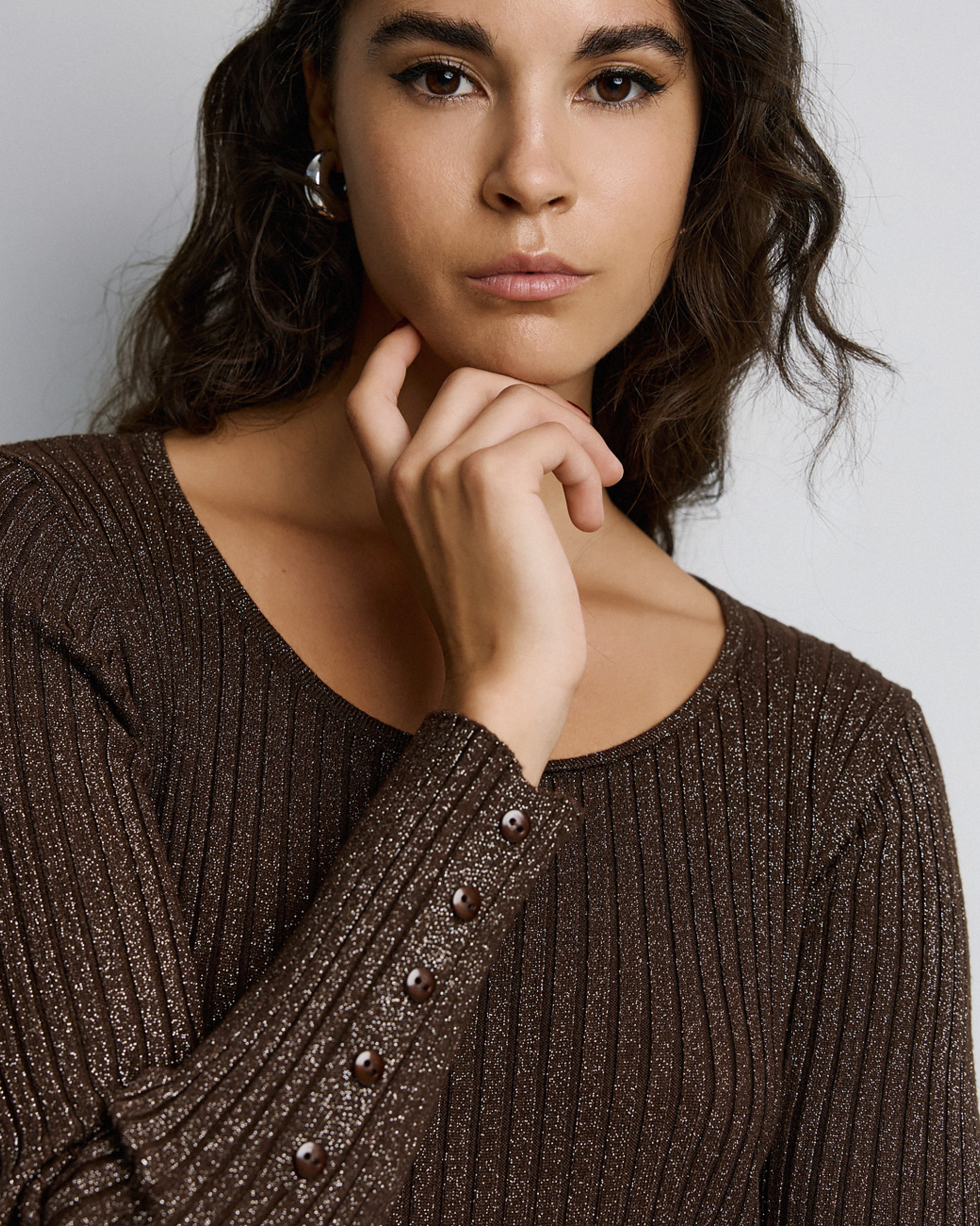 Knitted top long sleeves lurex coffee - Image 6